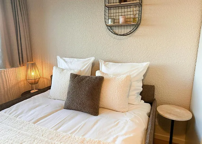 Bright Near The Super-besse Domain *