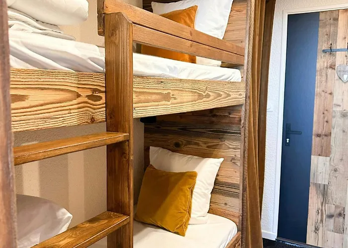 Bright Near The Super-besse Domain * Сюпер-Бес